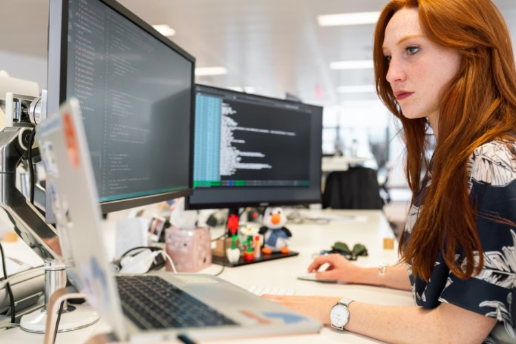 Dia da mulher e a presença delas na evolução da tecnologia