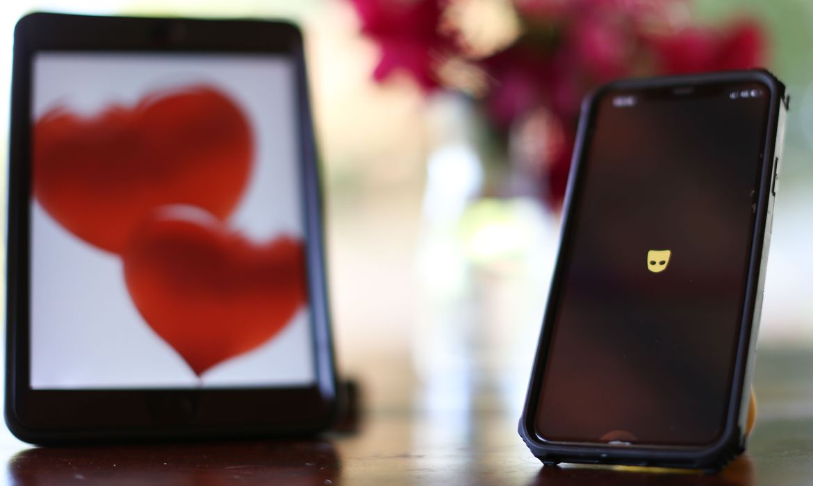 Amor e tecnologia: pessoas buscam conforto na companhia das máquinas&nbsp;